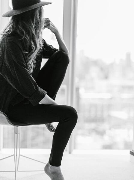عکس پروفایل دخترانه شیک مشکی