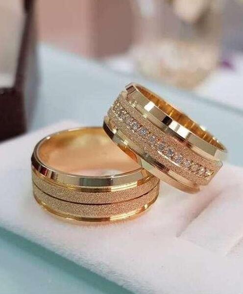 دست عکس پروفایل حلقه نامزدی