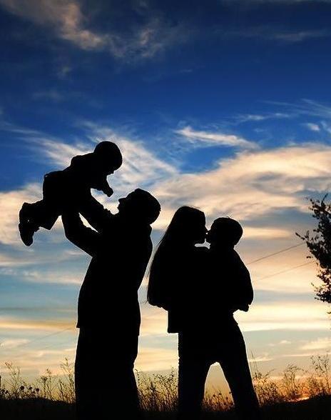 عکس نوشته پروفایل خانواده چهار نفره