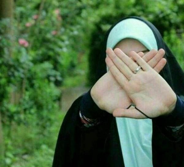 عکس پروفایل دخترونه با حجاب با گوشی