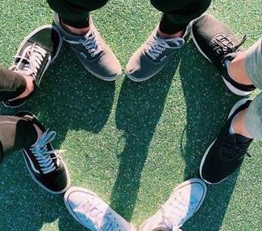 عکس پروفایل چهار نفره دختر و پسر