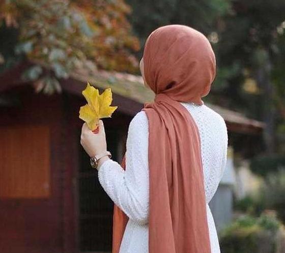 عکس پروفایل دختر با حجاب پاییزی