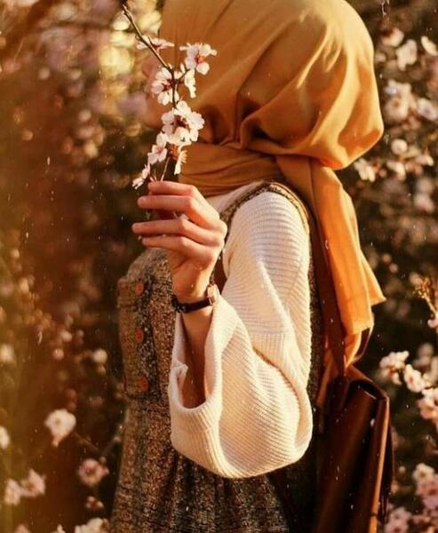 عکس پروفایل دختر با حجاب پاییزی
