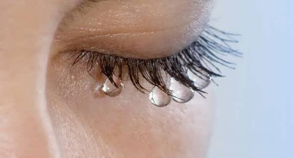عکس پروفایل چشم پر از اشک