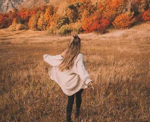 عکس پروفایل دخترونه شاد بدون متن کارتونی