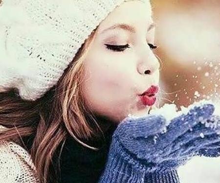 عکس پروفایل سه دختر و یک پسر