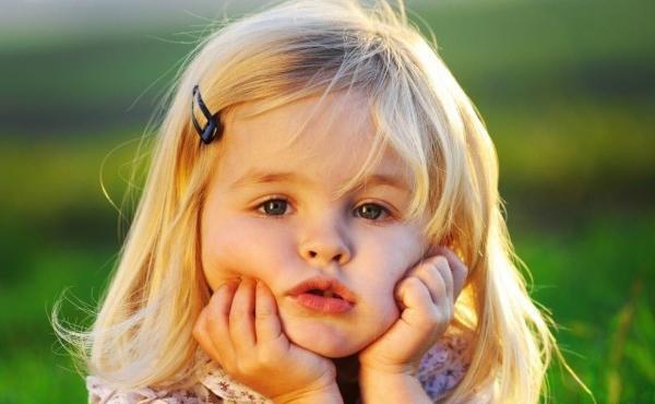 عکس دختر بچه برای پروفایل طبیعی