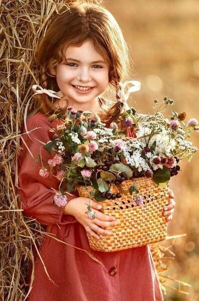 عکس دختر بچه برای پروفایل طبیعی