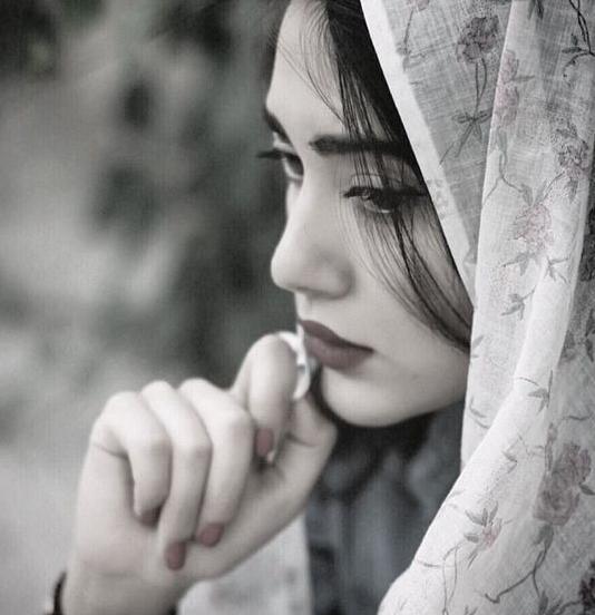 عکس پروفایل چهره غمگین