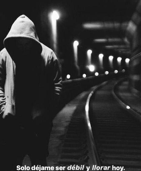 عکس پروفایل سیاه و غمگین بدون متن پسرانه