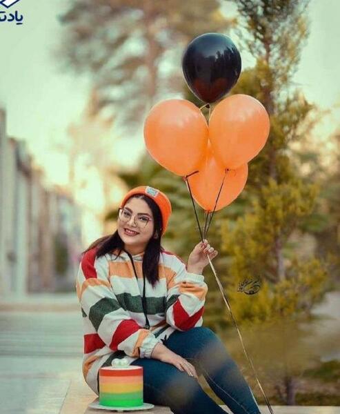 ژست عکس کودک در پارک