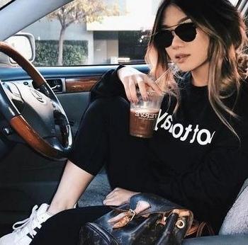 عکس پروفایل دخترانه با ماشین