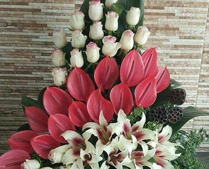 عکس گل و شیرینی مراسم خواستگاری فیک