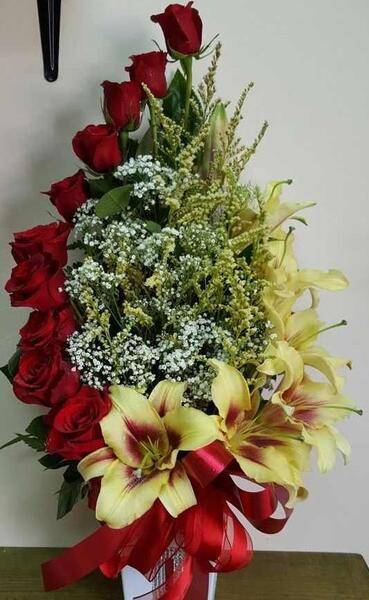 عکس گل و شیرینی مراسم خواستگاری فیک