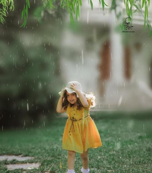 ژست عکس کودک فضای باز