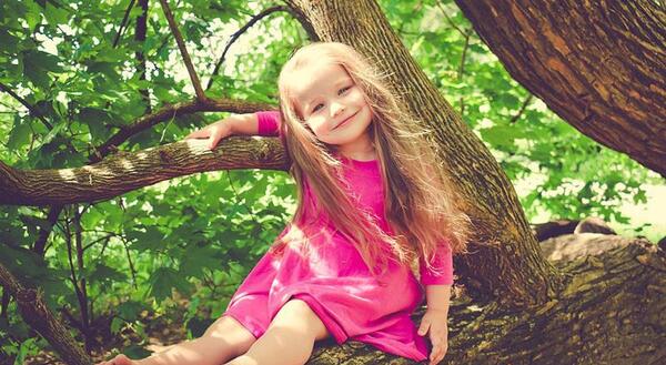 ژست عکس کودک فضای باز
