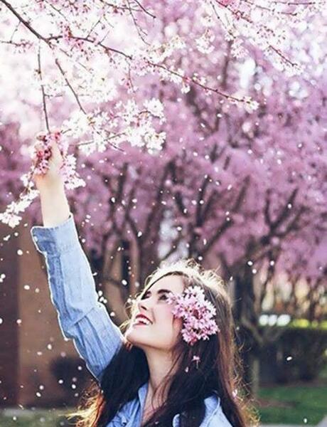 ایده ژست عکس در طبیعت