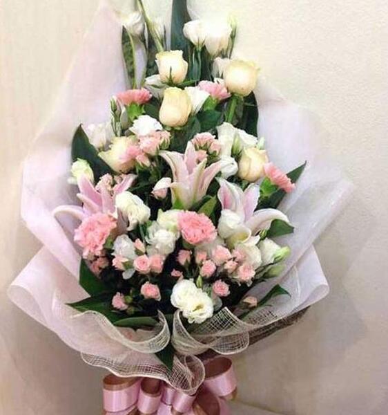 عکس دسته گل خواستگاری با شیرینی