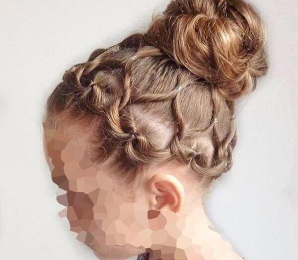 عکس مدل مو شینیون بچه گانه