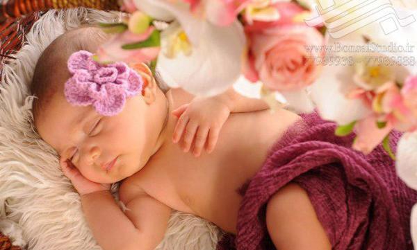 ژست عکس کودک سه ماهه