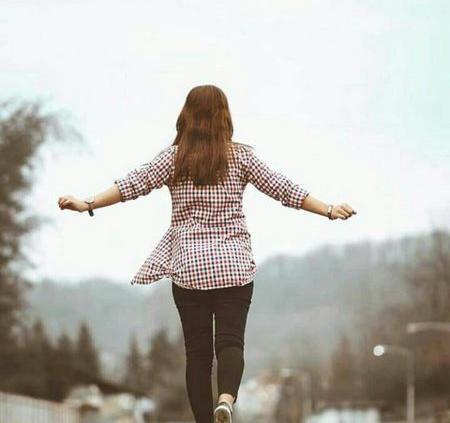 عکس پروفایل دخترونه طبیعی نیم رخ
