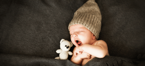 ژست عکس کودک در آتلیه
