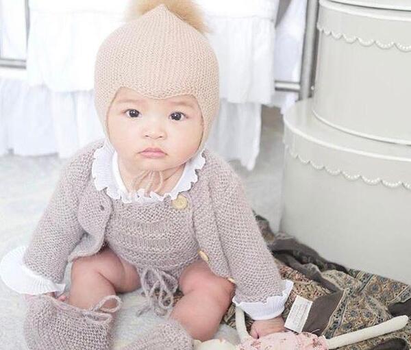 ژست عکس کودک در آتلیه