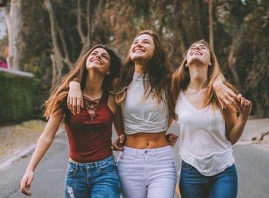 عکس پروفایل دخترونه ی ۴ نفره