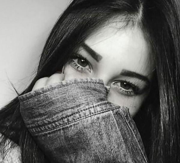 عکس پروفایل دختر غمگین لاتی