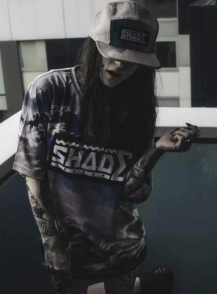 عکس پروفایل دختر غمگین لاتی