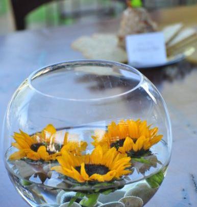 عکس گل در گلدان شیشه ای برای پروفایل
