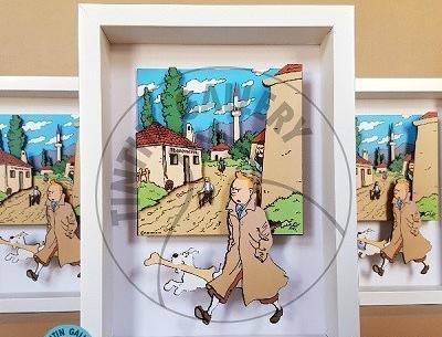 قاب عکس تن تن