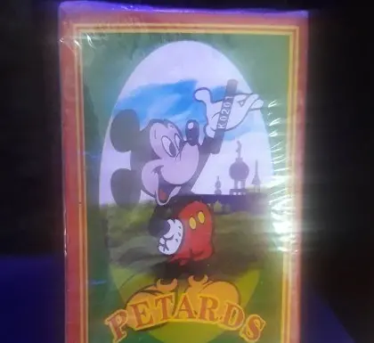 عکس سیگارت میکی موس