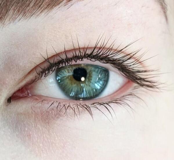 عکس چشم بن مژه