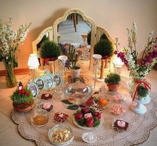 عکس چیدن سفره هفت سین