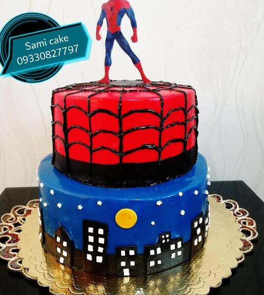 عکس کیک مرد عنکبوتی دو طبقه