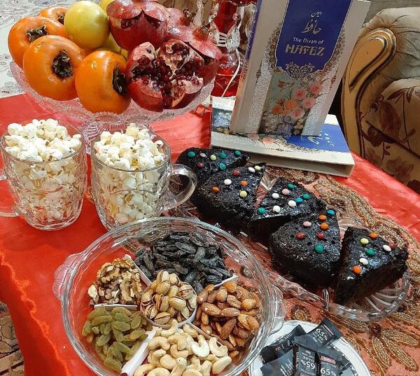 عکس سفره ساده شب یلدا
