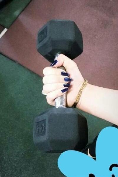 عکس فیک دخترانه در باشگاه