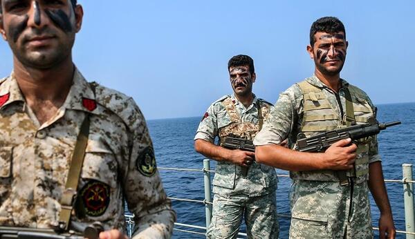 عکس گرامیداشت روز ارتش