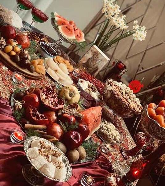 عکس دیزاین سفره شب یلدا
