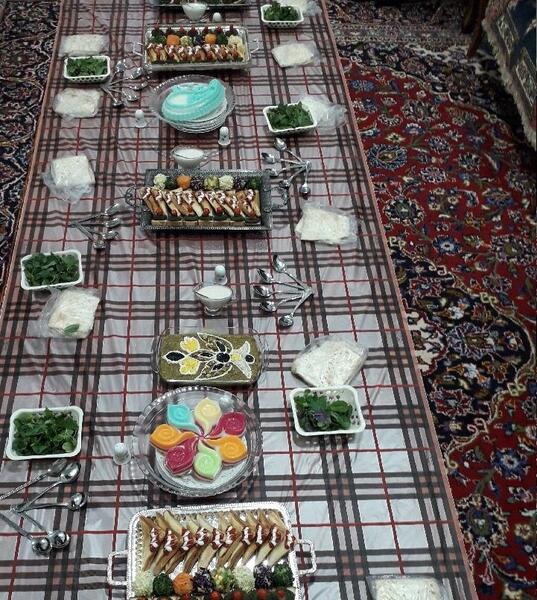 عکس سفره عصرانه ساده