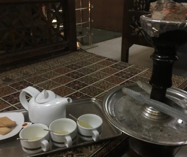 عکس سفره خانه با قلیون