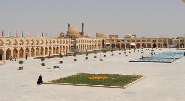 عکس سبزه میدان اصفهان
