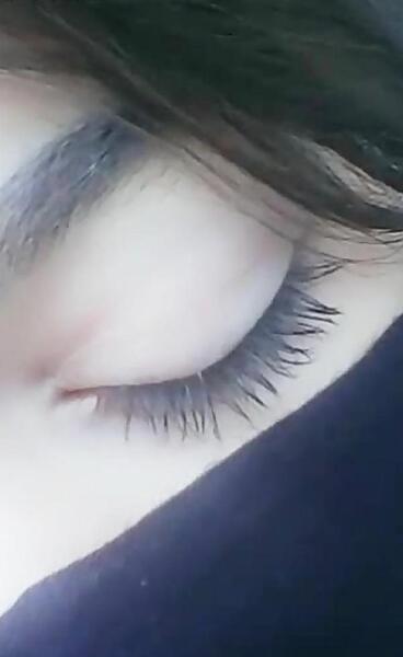 عکس فیک دخترونه چشم آبی