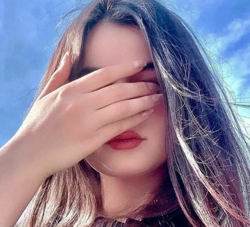عکس فیک دخترونه چشم آبی