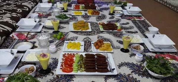 عکس طبیعی سفره افطار