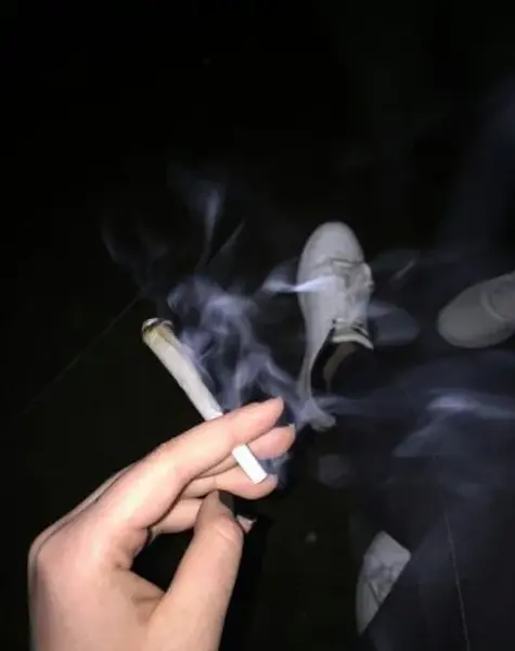 عکس فیک سیگار پسرونه