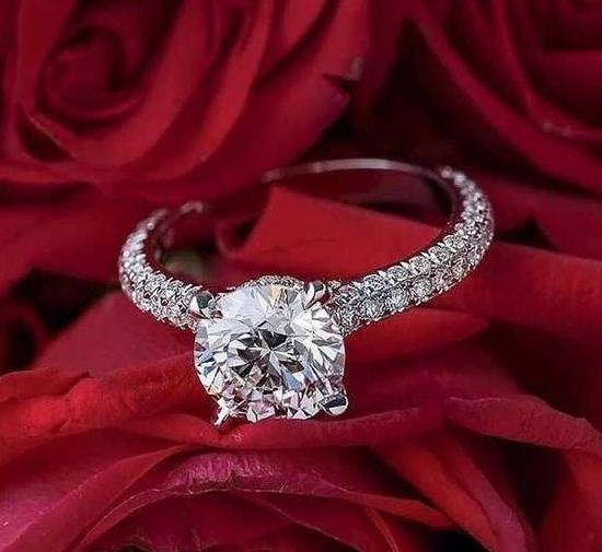 عکس فیک حلقه نشون