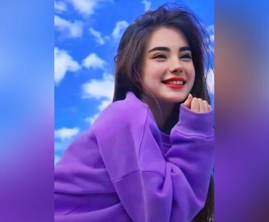 عکس فیک دخترونه برای مخ زنی ۱۳ ساله