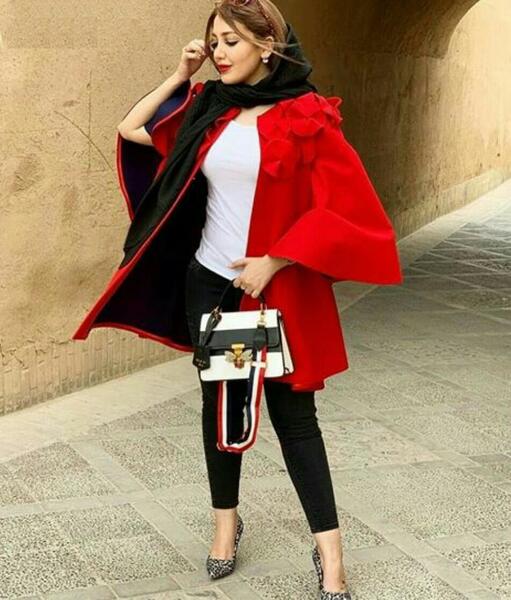عکس مانتو قرمز زنانه